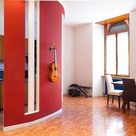 Interno Appartamento In Un Castello Storico In Centro Milano Esterno foto